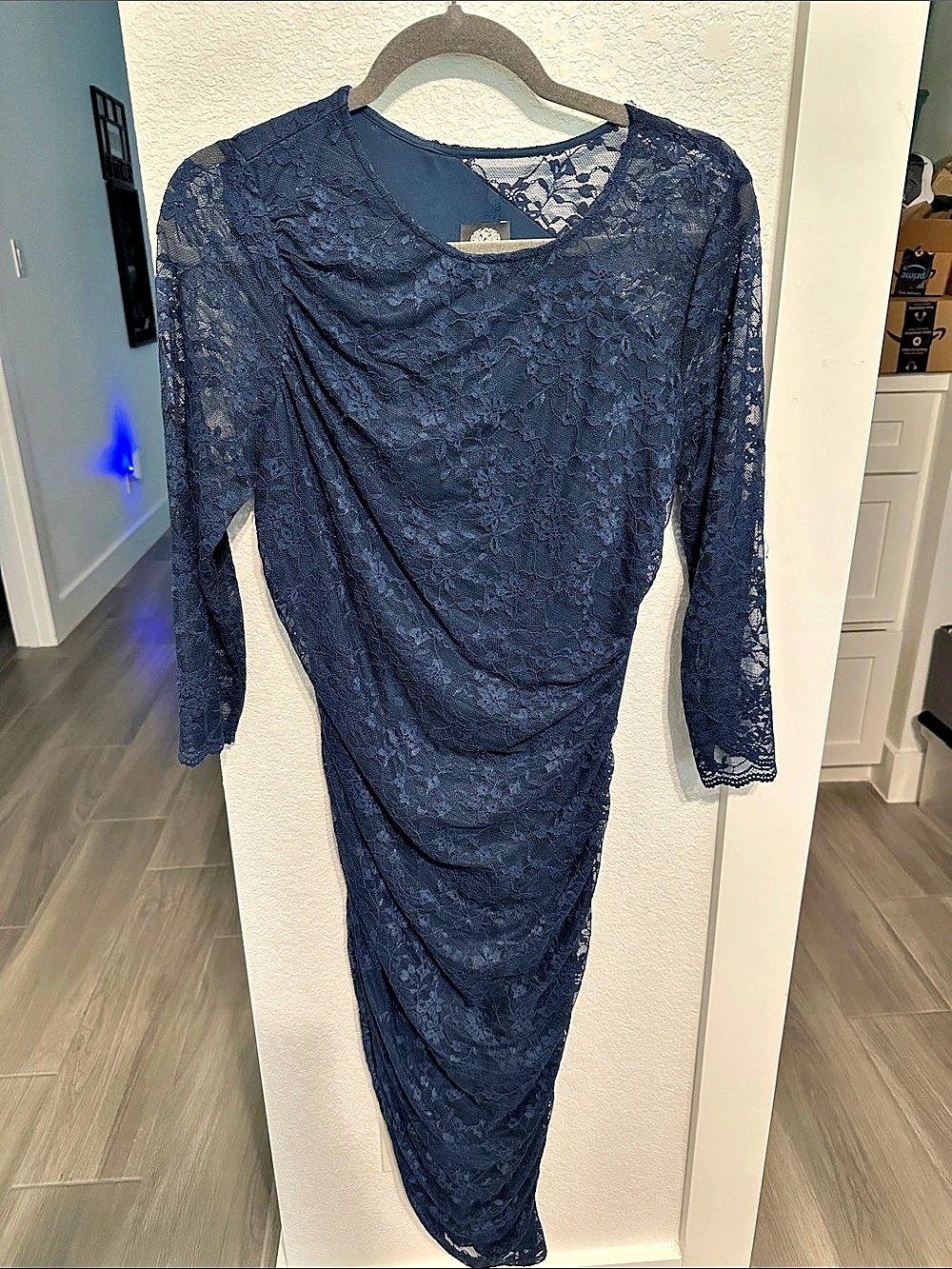 Vince Camuto Lace 3/4 Sleeve Body-Con Midi Dress Lace Ruched Blue (teal) 10